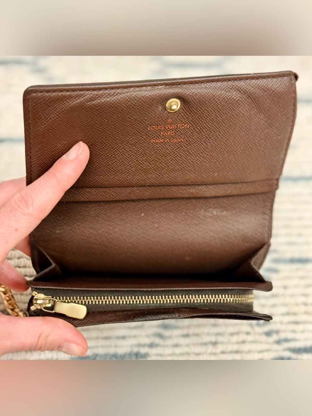 LOUIS VUITTON Vintage Y2K Damier Ebene Monogram Canvas Wallet W/ Crossbody - Picture 13 of 16